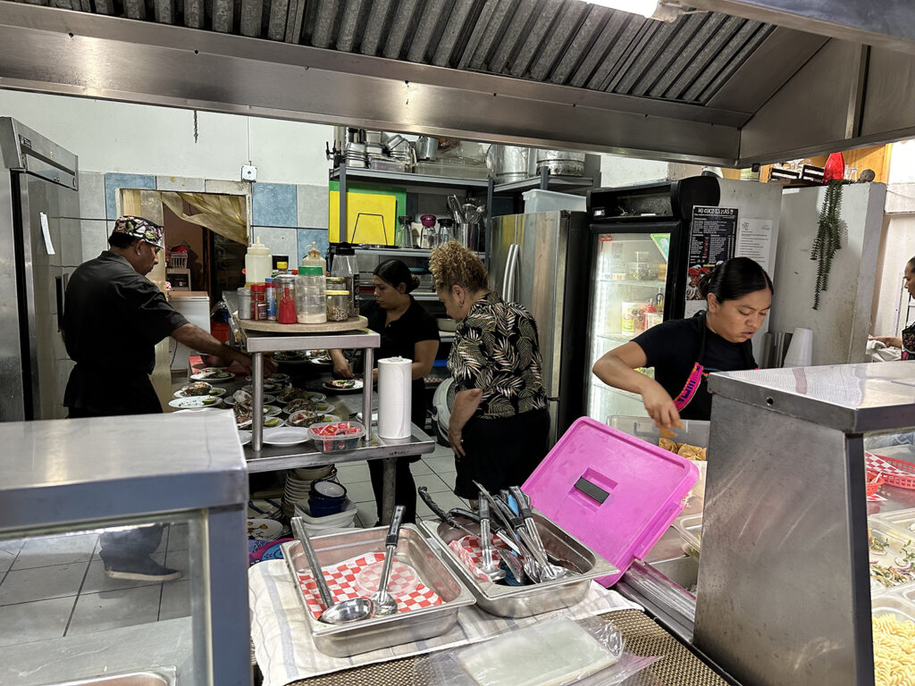 Los Kurricanes at La Posada del Pescador