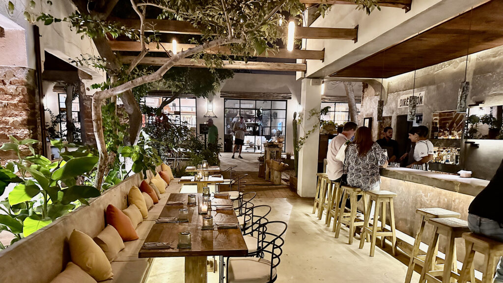 Kitchen Table in San Jose del Cabo